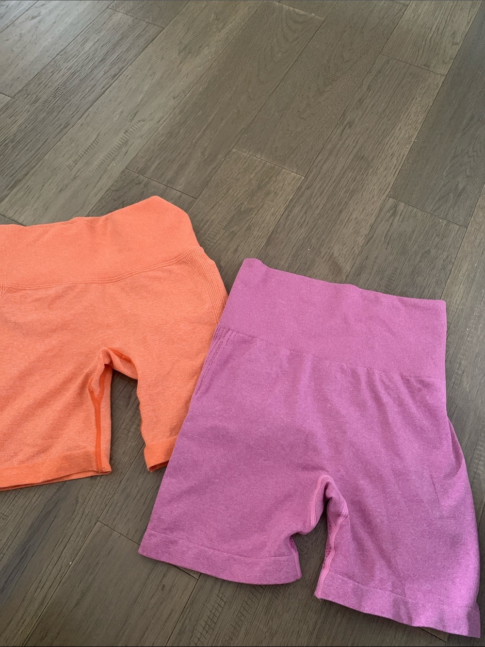 Women Seamless High-Waist Bike Shorts Scrunch butt - Pink and Orange